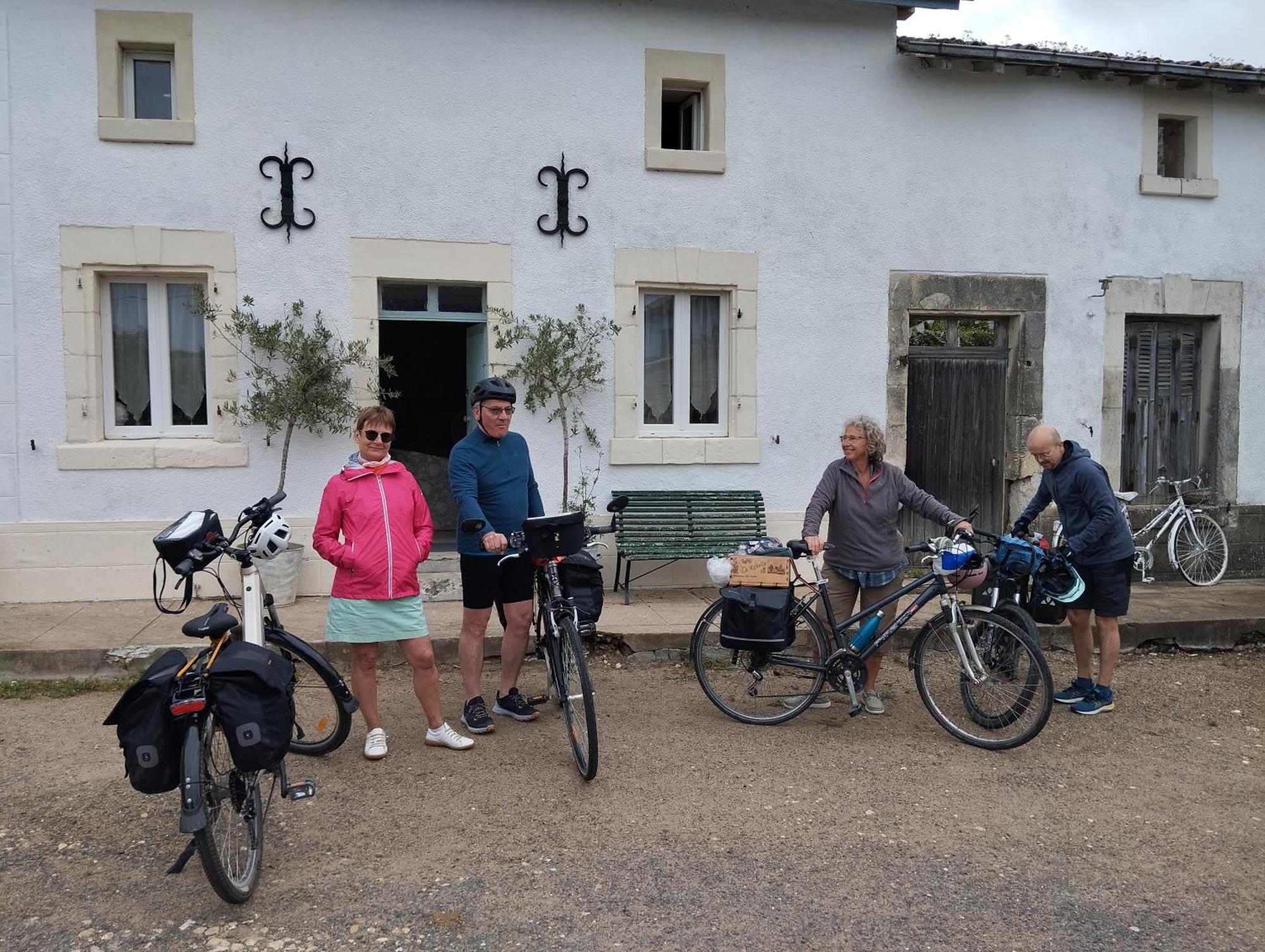 Gatekeepers Cottage Tiny House, Taize, Deux-Sevres, Velo Francette Exteriör bild